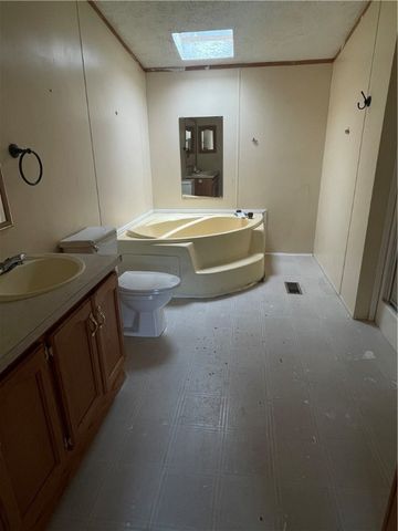 176 Wray Plan Rd, Manor Twp, PA 16201