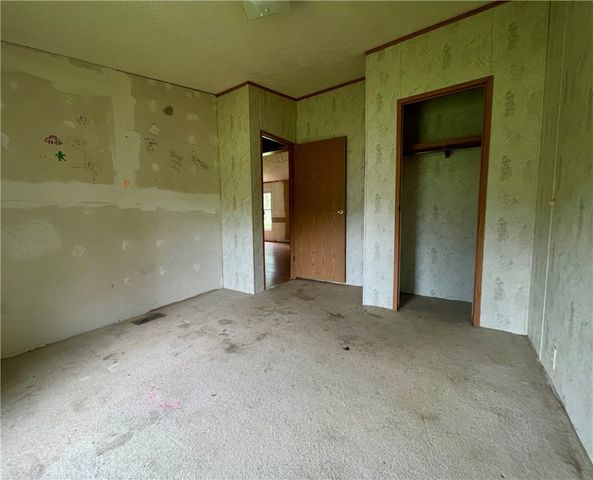 176 Wray Plan Rd, Manor Twp, PA 16201