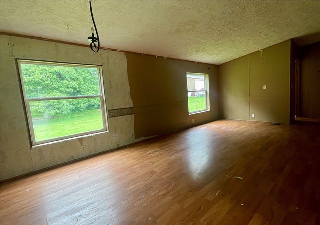 176 Wray Plan Rd, Manor Twp, PA 16201