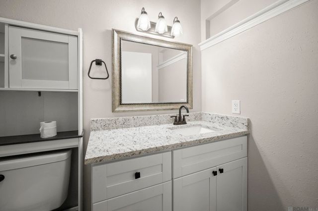 1552 S Peck Dr, Baton Rouge, LA 70810