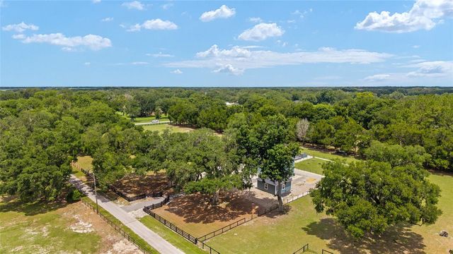 904 NW 111TH LANE, Oxford, FL 34484