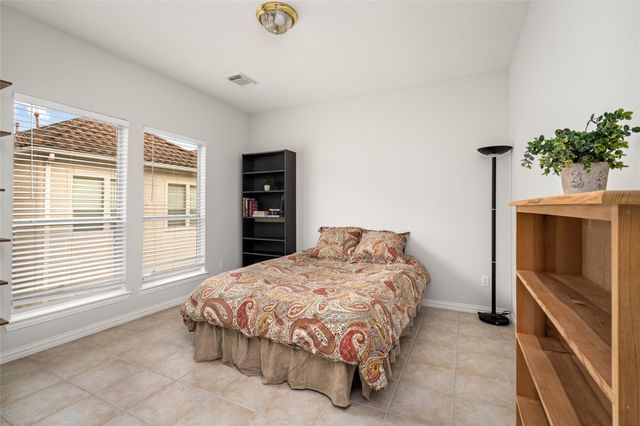 7118 Windwater Parkway N, Houston, TX 77036