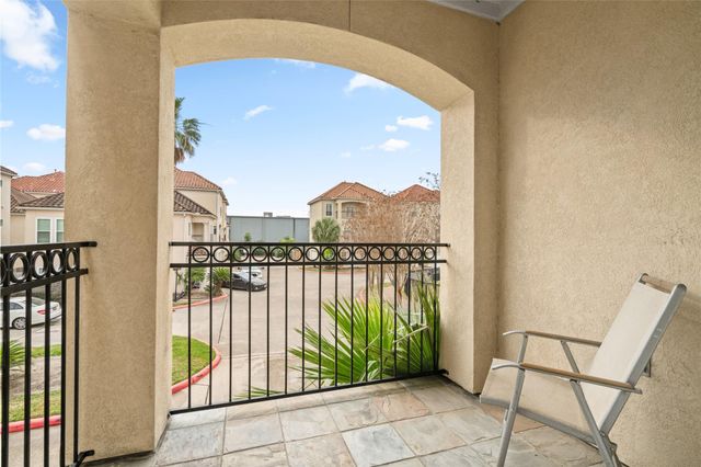 7118 Windwater Parkway N, Houston, TX 77036