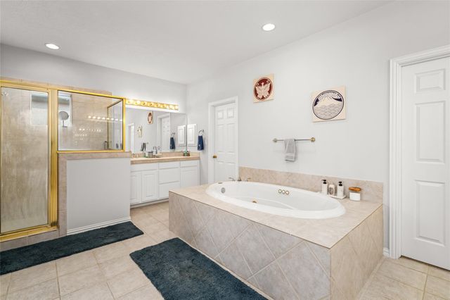 7118 Windwater Parkway N, Houston, TX 77036