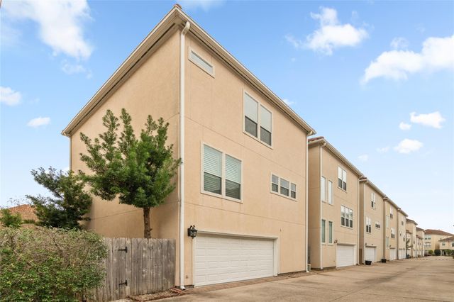 7118 Windwater Parkway N, Houston, TX 77036