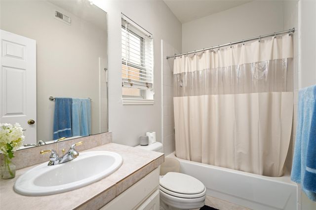 7118 Windwater Parkway N, Houston, TX 77036