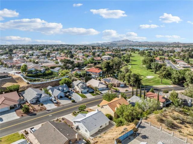 18225 Kalin Ranch, Victorville, CA 92395