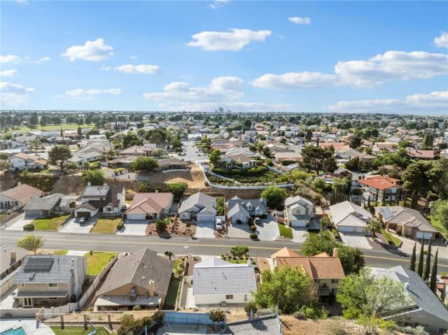 18225 Kalin Ranch, Victorville, CA 92395