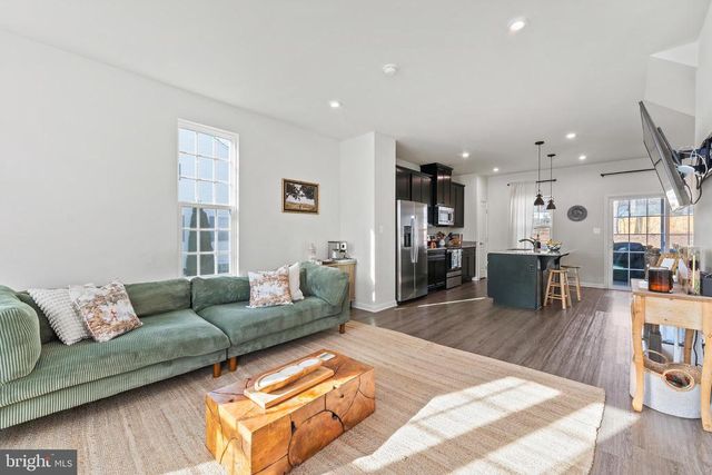 36023 COYOTE TRL, Locust Grove, VA 22508