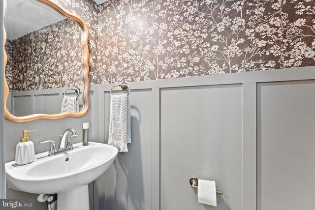 36023 COYOTE TRL, Locust Grove, VA 22508