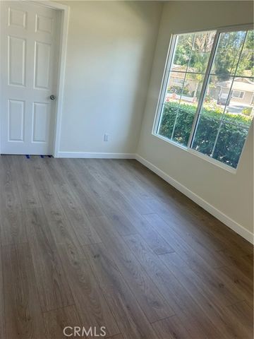 24206 Saint Edens, West Hills (los Angeles), CA 91307