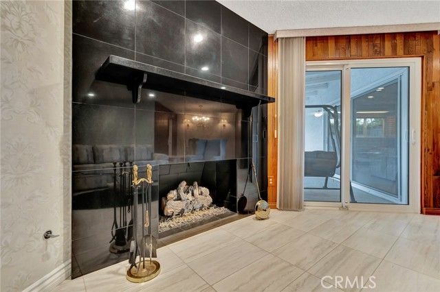 24206 Saint Edens, West Hills (los Angeles), CA 91307