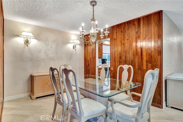 24206 Saint Edens, West Hills (los Angeles), CA 91307