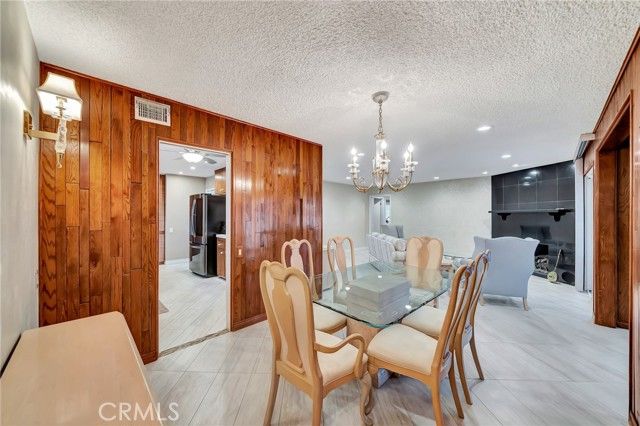 24206 Saint Edens, West Hills (los Angeles), CA 91307