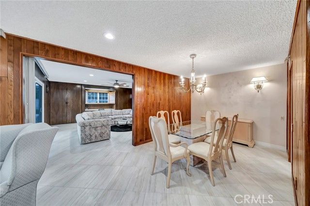 24206 Saint Edens, West Hills (los Angeles), CA 91307