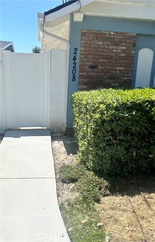 24206 Saint Edens, West Hills (los Angeles), CA 91307