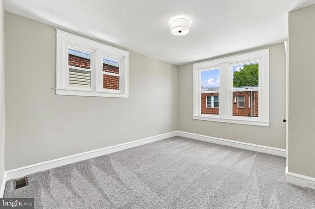 1743 W COLONIAL ST, Philadelphia, PA 19126