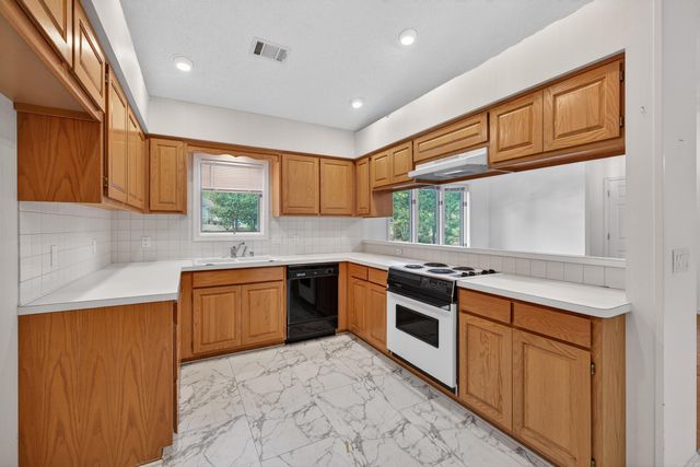 15 Playa Place, Hot Springs Village, AR 71909