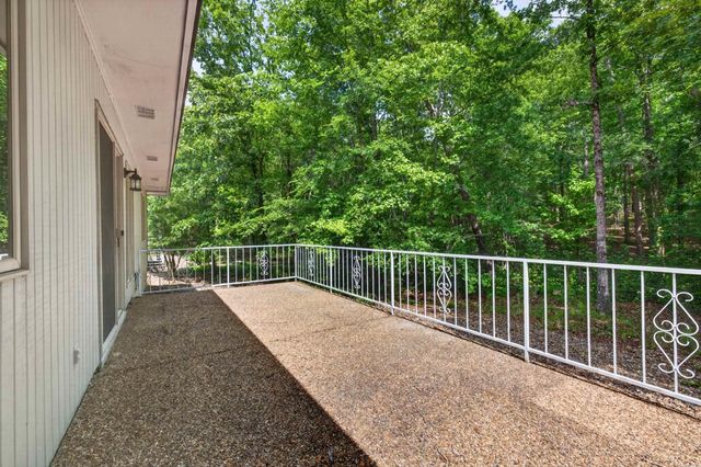 15 Playa Place, Hot Springs Village, AR 71909