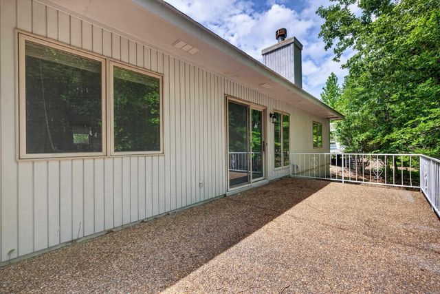 15 Playa Place, Hot Springs Village, AR 71909