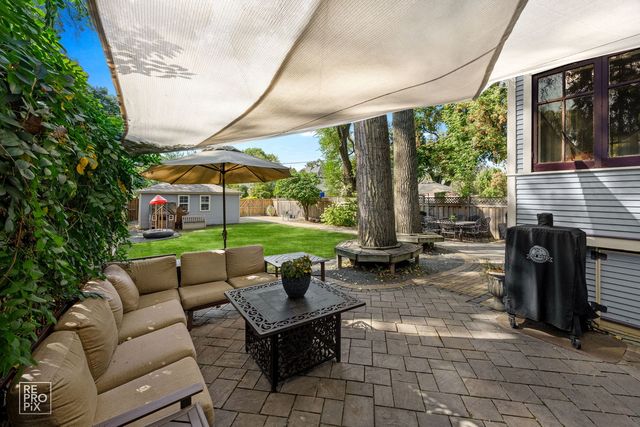 229 S Ridgeland Avenue, Oak Park, IL 60302