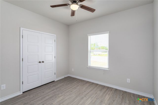 404 Trefger Street, Seguin, TX 78155