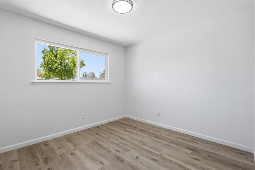 Image 24 of property listing at 1850 Phoenix Way, Merced, CA 95348