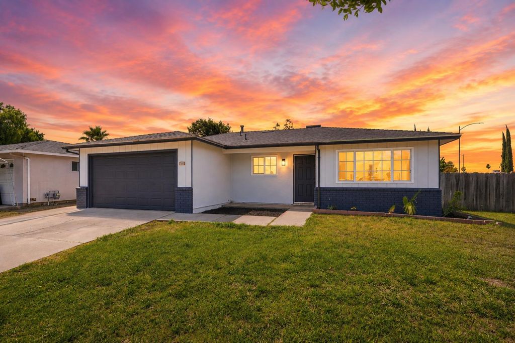 Image 27 of property listing at 1850 Phoenix Way, Merced, CA 95348