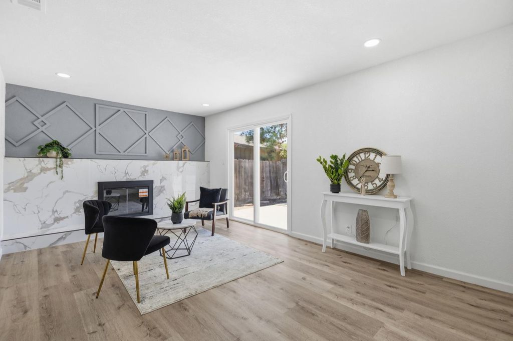 Image 3 of property listing at 1850 Phoenix Way, Merced, CA 95348