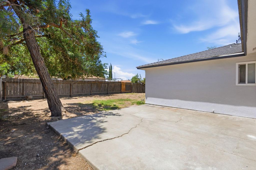 Image 31 of property listing at 1850 Phoenix Way, Merced, CA 95348
