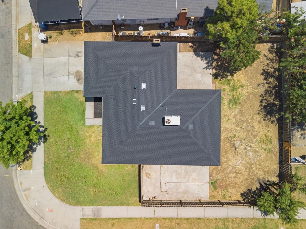 Image 37 of property listing at 1850 Phoenix Way, Merced, CA 95348