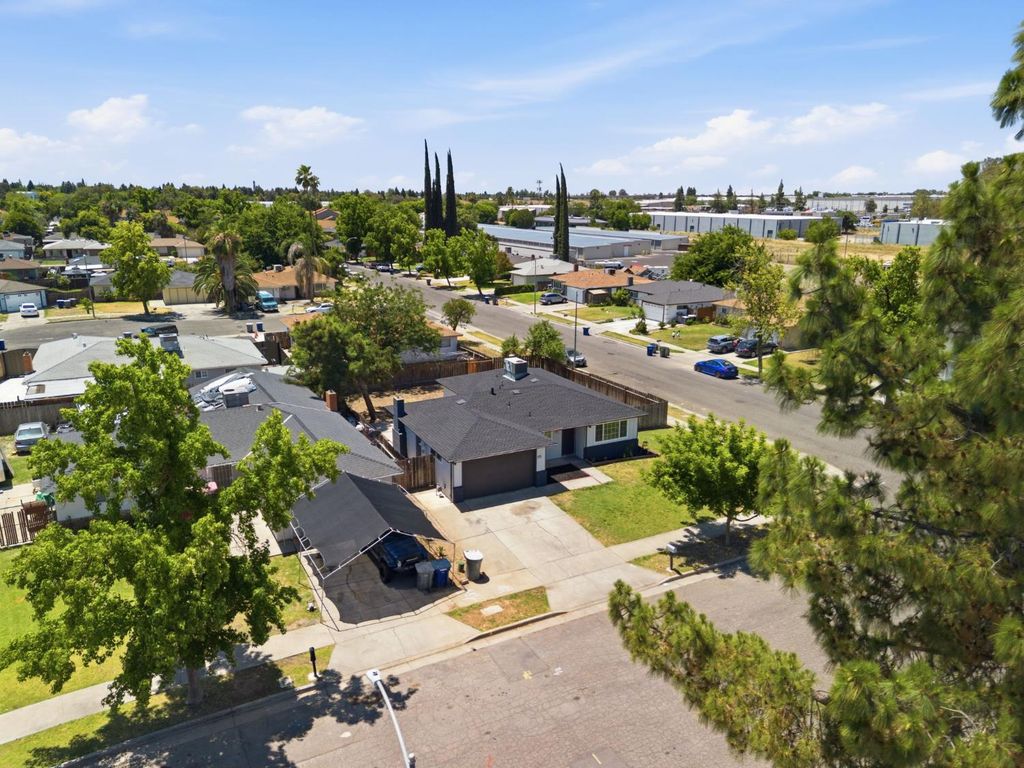 Image 40 of property listing at 1850 Phoenix Way, Merced, CA 95348