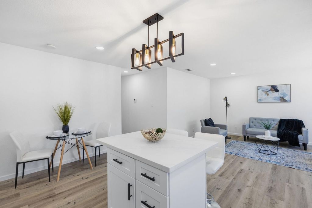 Image 5 of property listing at 1850 Phoenix Way, Merced, CA 95348