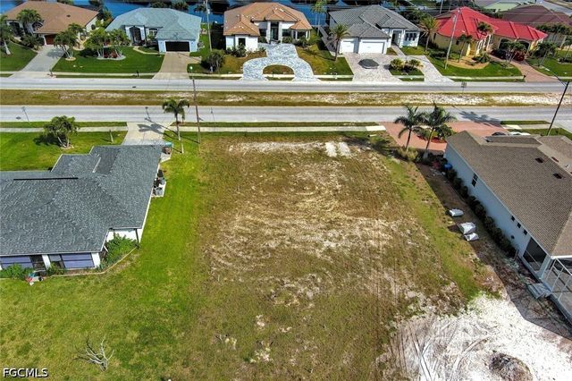 4122 Oasis BLVD, Cape Coral, FL 33914
