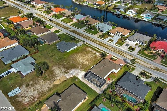 4122 Oasis BLVD, Cape Coral, FL 33914
