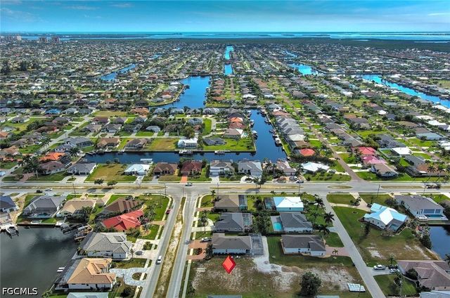 4122 Oasis BLVD, Cape Coral, FL 33914