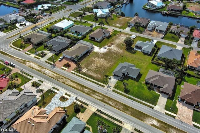 4122 Oasis BLVD, Cape Coral, FL 33914