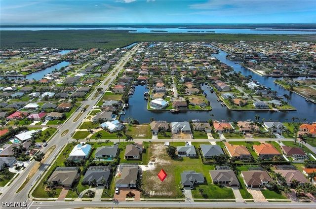 4122 Oasis BLVD, Cape Coral, FL 33914