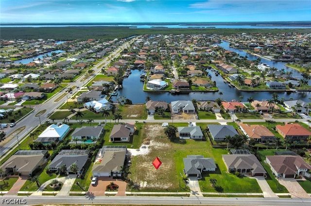 4122 Oasis BLVD, Cape Coral, FL 33914