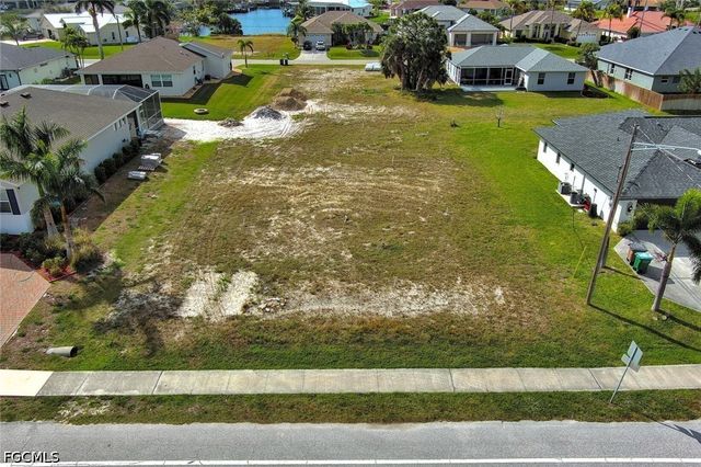 4122 Oasis BLVD, Cape Coral, FL 33914