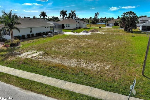 4122 Oasis BLVD, Cape Coral, FL 33914
