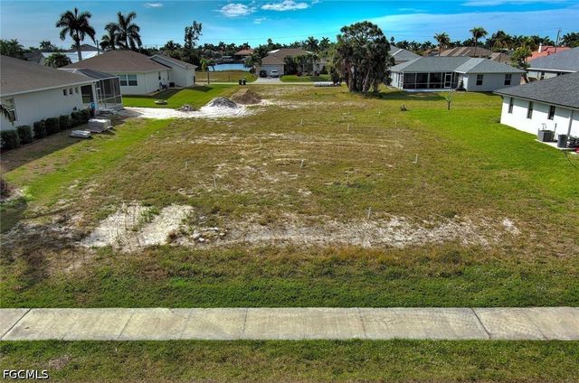 4122 Oasis BLVD, Cape Coral, FL 33914