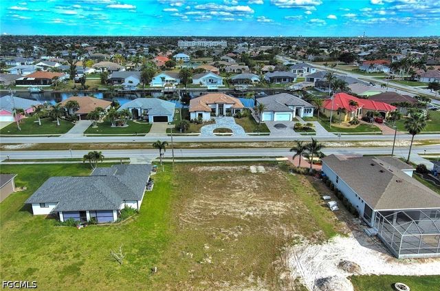 4122 Oasis BLVD, Cape Coral, FL 33914