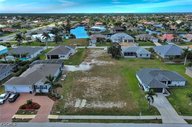 4122 Oasis BLVD, Cape Coral, FL 33914