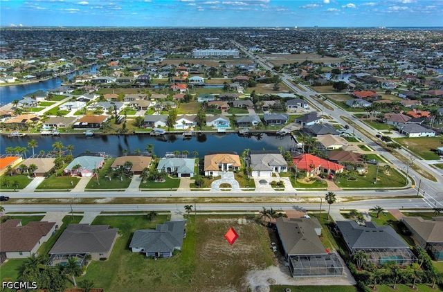 4122 Oasis BLVD, Cape Coral, FL 33914