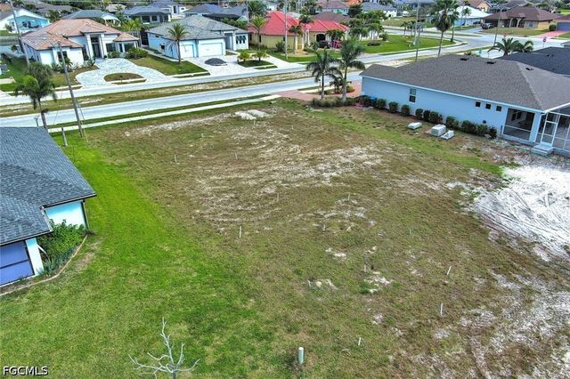 4122 Oasis BLVD, Cape Coral, FL 33914