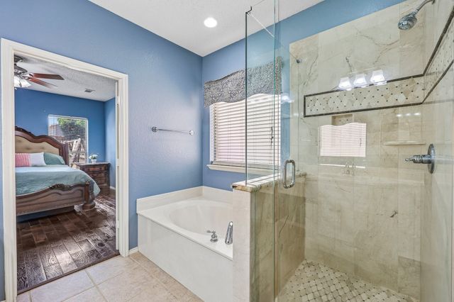 1910 Bentwood Court, Grapevine, TX 76051