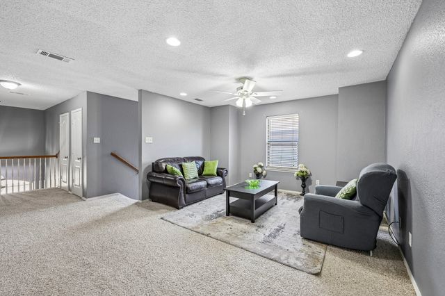 1910 Bentwood Court, Grapevine, TX 76051