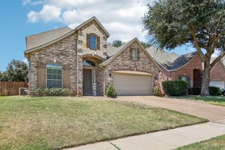 1910 Bentwood Court, Grapevine, TX 76051