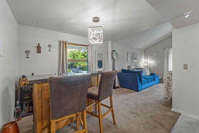3606 E Norport DRIVE, Port Washington, WI 53074